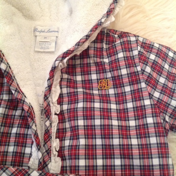 Adorable Ralph Lauren Robe - Picture 2 of 3